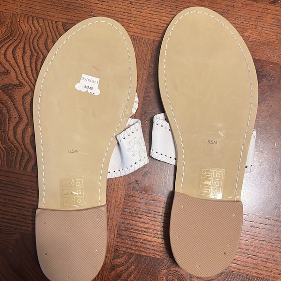 Jacks Flat Sandal size 8.5 White - Picture 5 of 5